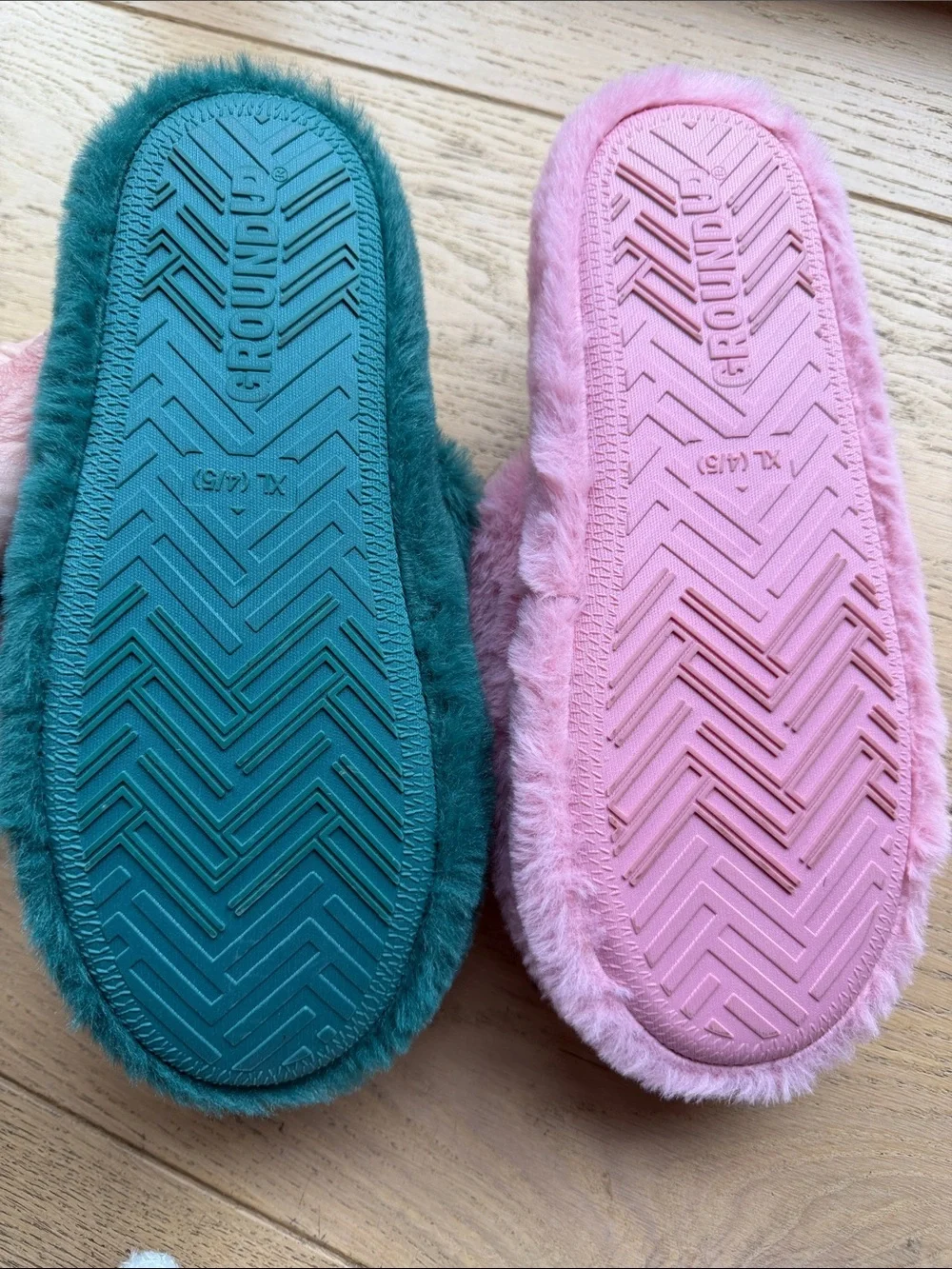 WICKED Kids Pink and Green Fuzzy Slippers Kids 4/5